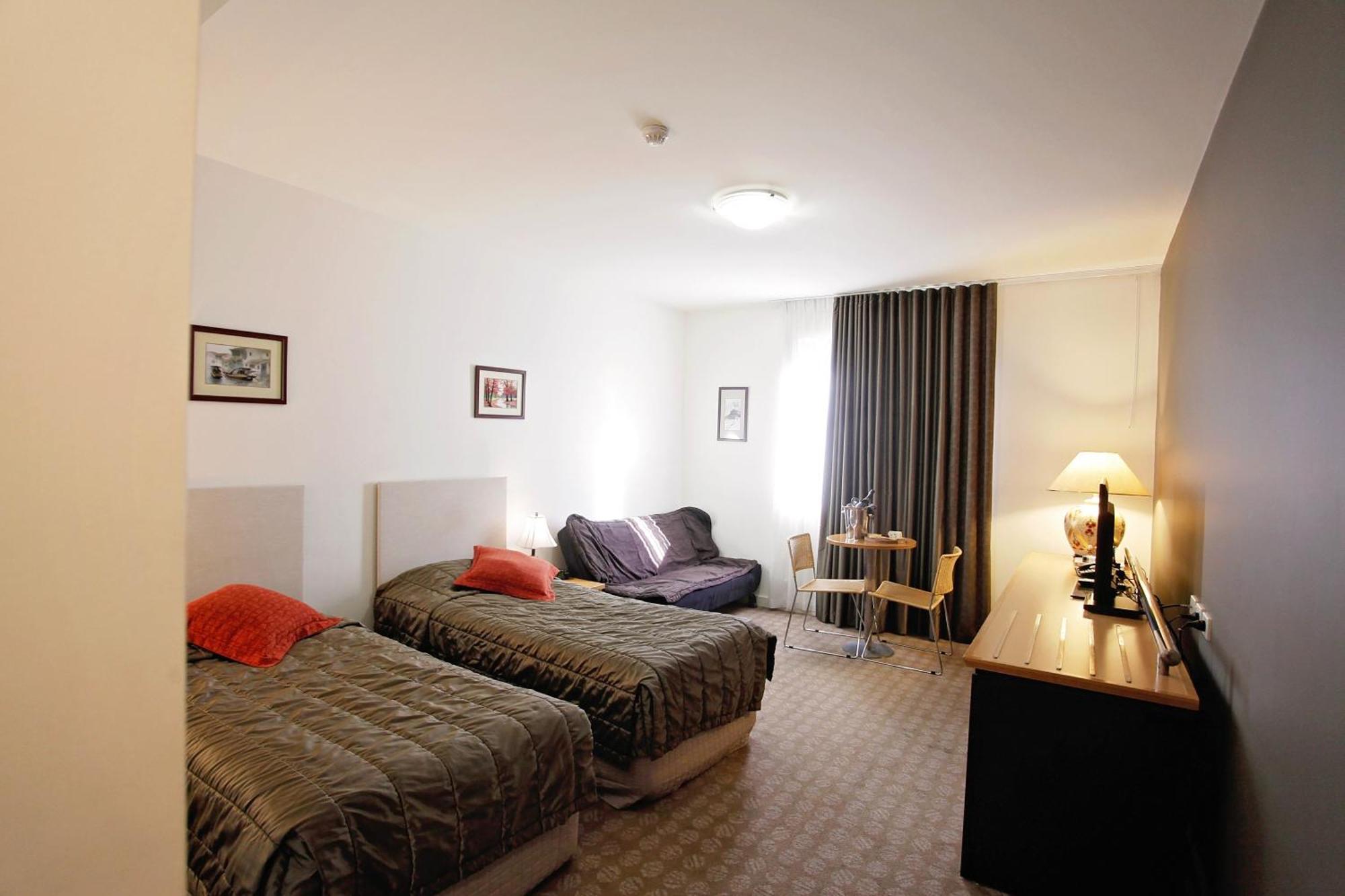 Golden Pebble Hotel Wantirna Zimmer foto