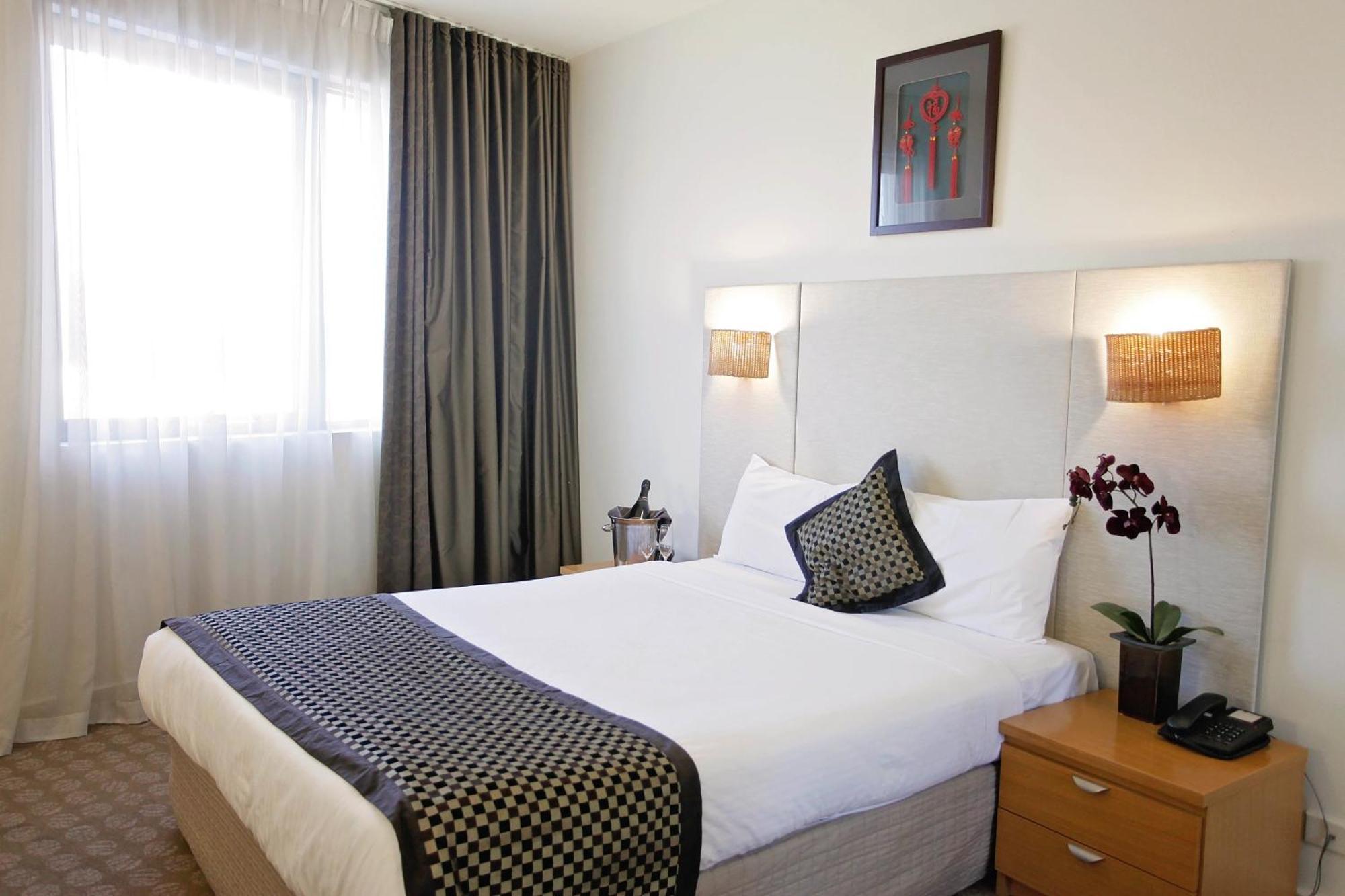 Golden Pebble Hotel Wantirna Zimmer foto